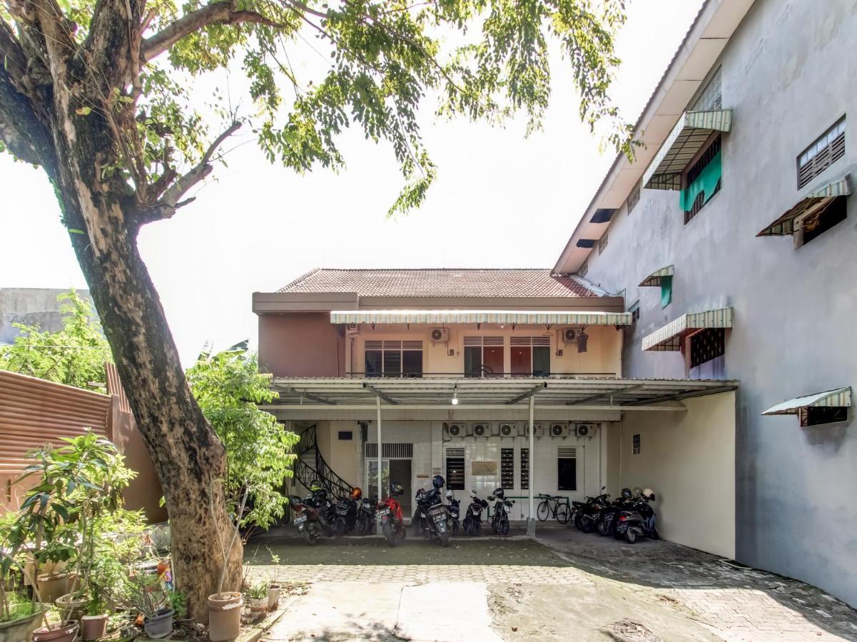 Oyo Life 91374 Asia Stay Semarang Syariah Εξωτερικό φωτογραφία